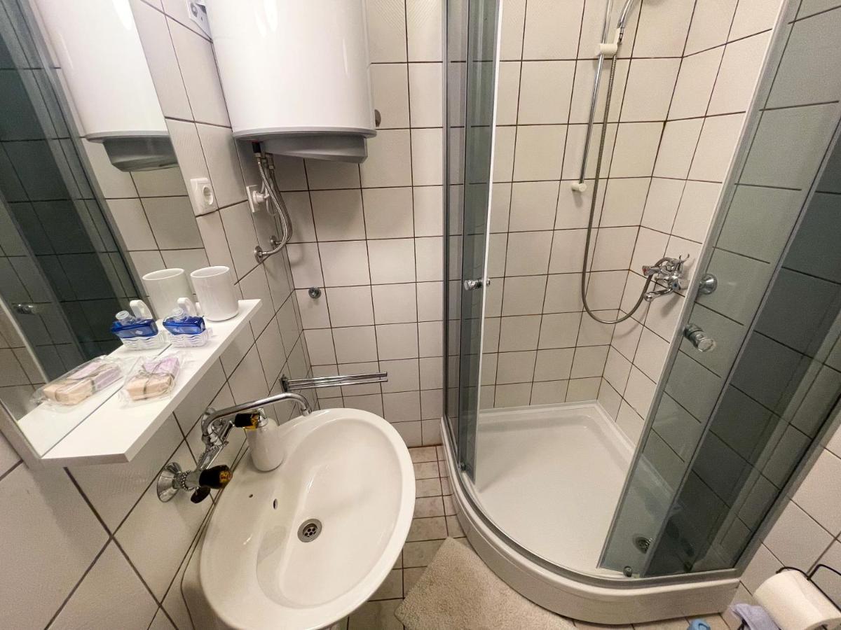 Apartmani Milan Crikvenica Exterior photo