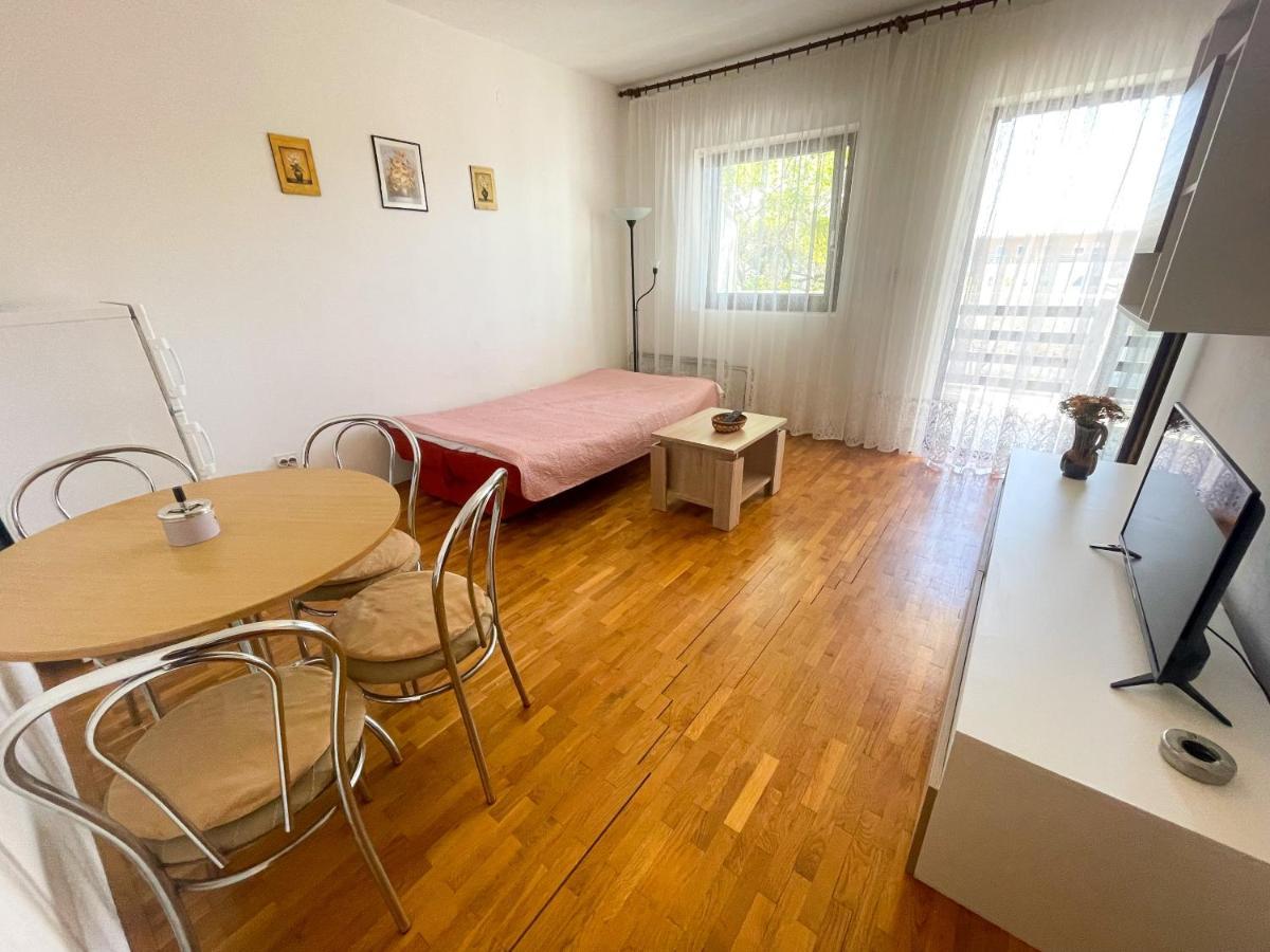 Apartmani Milan Crikvenica Exterior photo