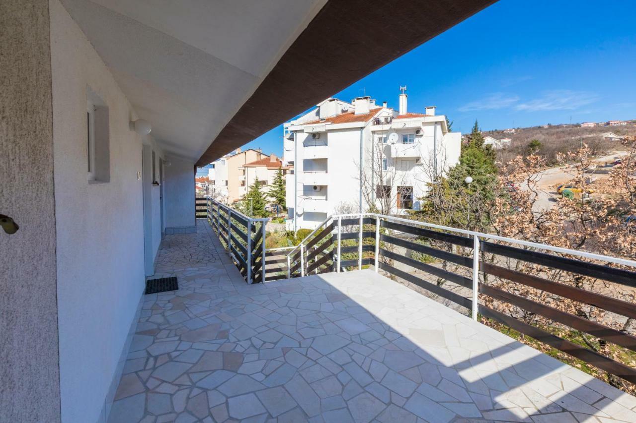 Apartmani Milan Crikvenica Exterior photo
