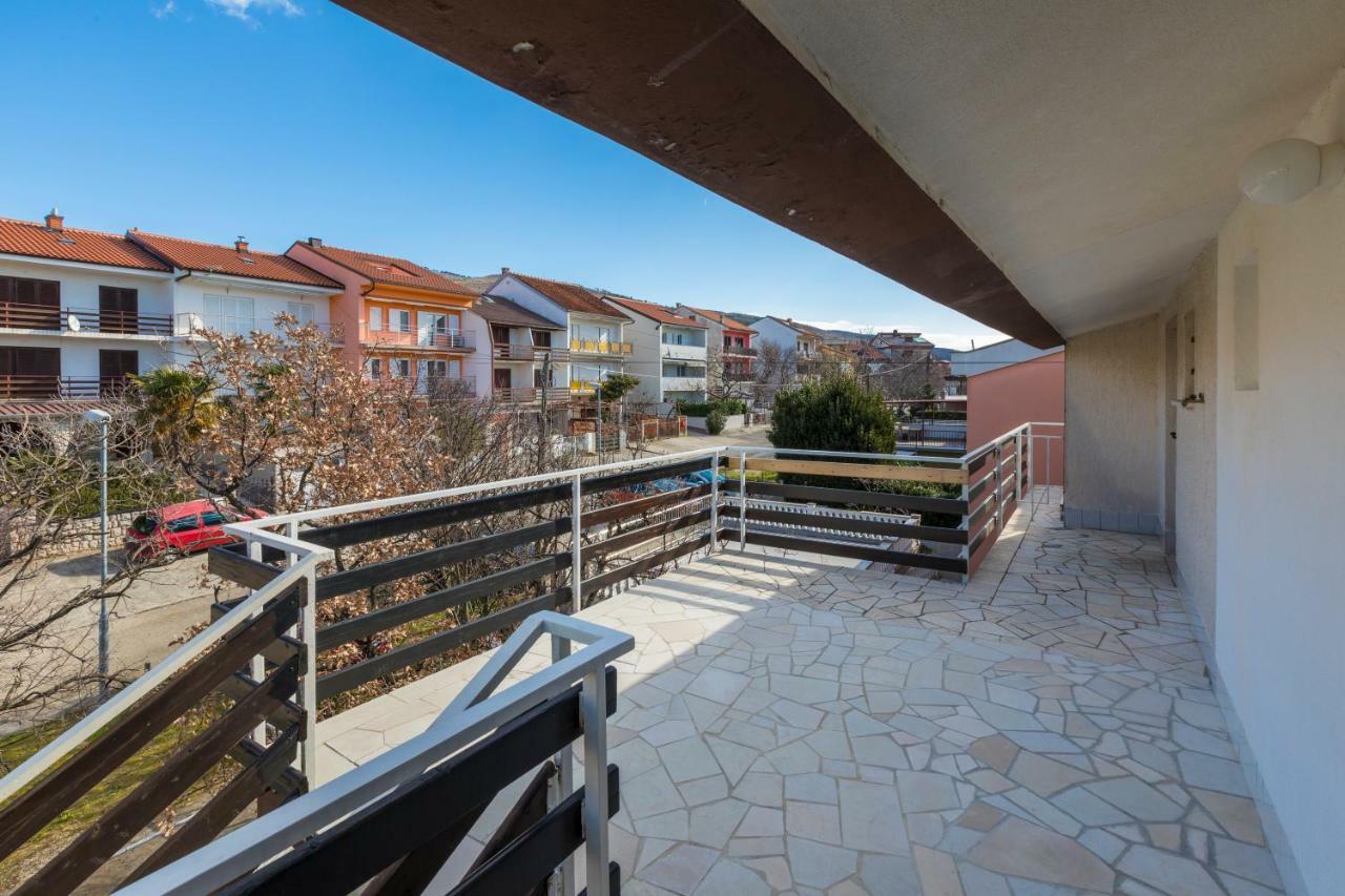 Apartmani Milan Crikvenica Exterior photo